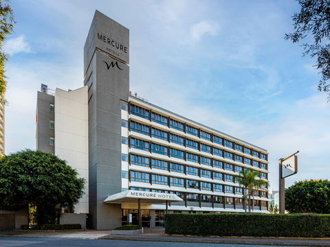 Mercure Newcastle - St Kilda Accommodation 0