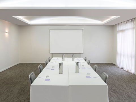 Mercure Newcastle - St Kilda Accommodation 10