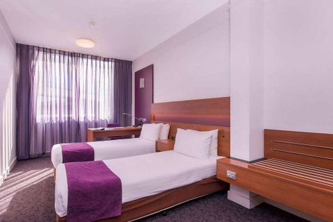 Quality Hotel Ambassador Perth - St Kilda Accommodation 3