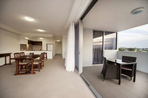 Curtis Central Apartments - St Kilda Accommodation 4
