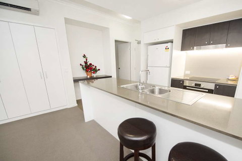Curtis Central Apartments - St Kilda Accommodation 10