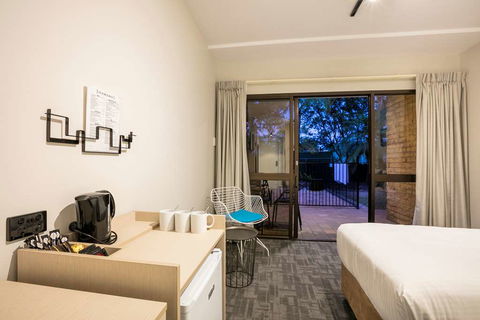 Kawana Waters Hotel By NightCap - St Kilda Accommodation 8
