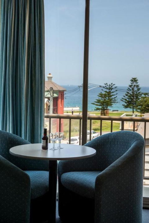 Alloggio Newcastle Beach Hotel - St Kilda Accommodation 1