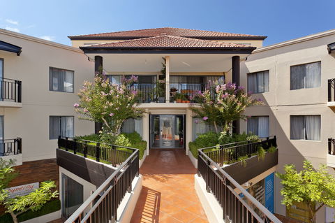 Astra Apartments The Griffin - St Kilda Accommodation 2
