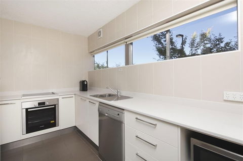 Forrest Hotel & Apartments - St Kilda Accommodation 1