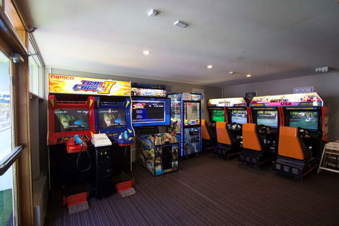 Nightcap At High Flyer Hotel - St Kilda Accommodation 2