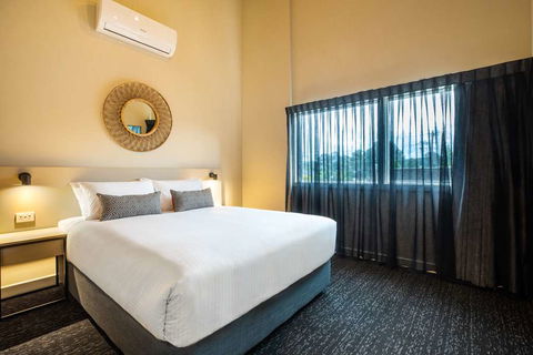 Nightcap At Manhattan Hotel - St Kilda Accommodation 6