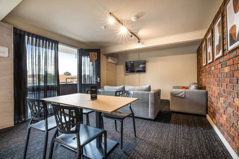 Nightcap At Manhattan Hotel - St Kilda Accommodation 7