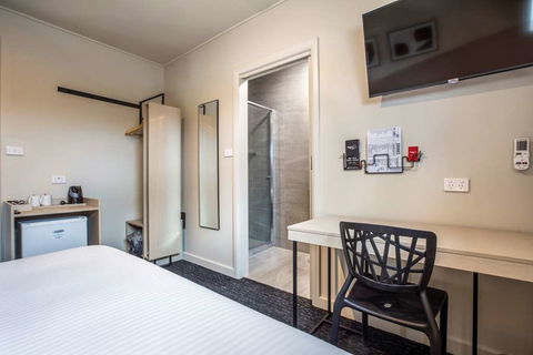 Nightcap At Manhattan Hotel - St Kilda Accommodation 14