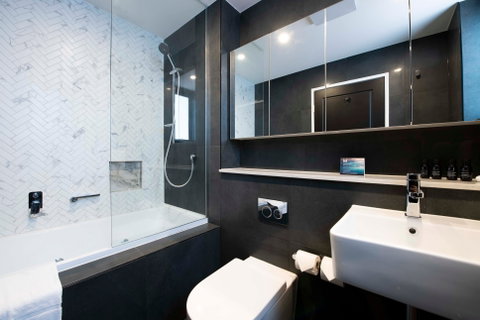 Holiday Inn Stes Parramatta Mar - St Kilda Accommodation 5