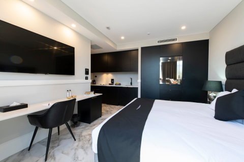 Holiday Inn Stes Parramatta Mar - St Kilda Accommodation 10