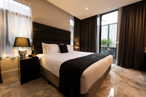 Holiday Inn Stes Parramatta Mar - St Kilda Accommodation 12