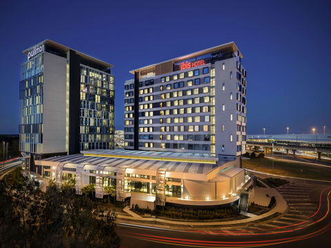 Ibis Brisbane Airport Hotel - St Kilda Accommodation 0