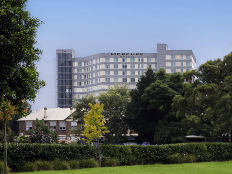 Mercure Sydney Bankstown - St Kilda Accommodation 1