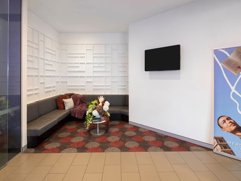 Mercure Sydney Bankstown - St Kilda Accommodation 2