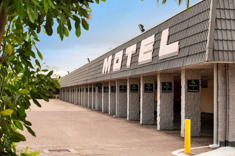 Dalrymple Motel - St Kilda Accommodation 0