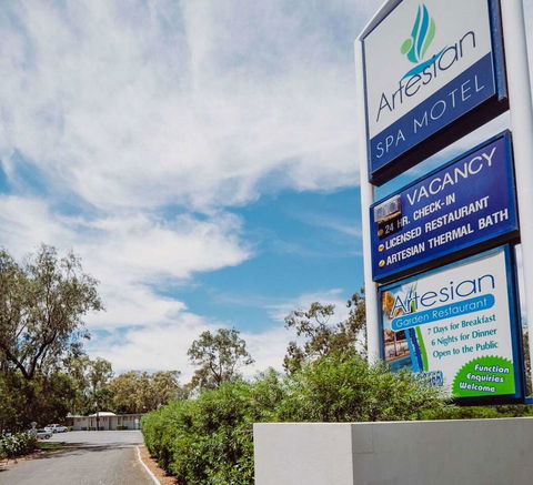 Artesian Spa Motor Inn - St Kilda Accommodation 0