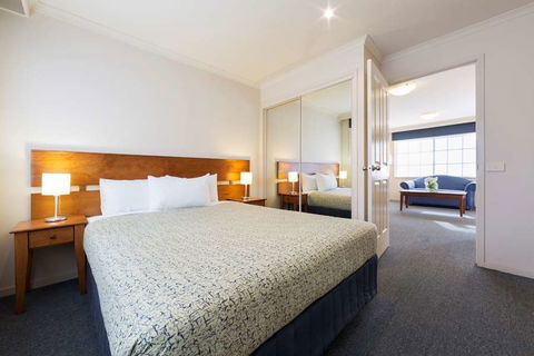 Canberra Parklands Central - St Kilda Accommodation 0
