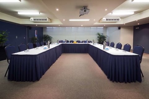 Canberra Parklands Central - St Kilda Accommodation 2