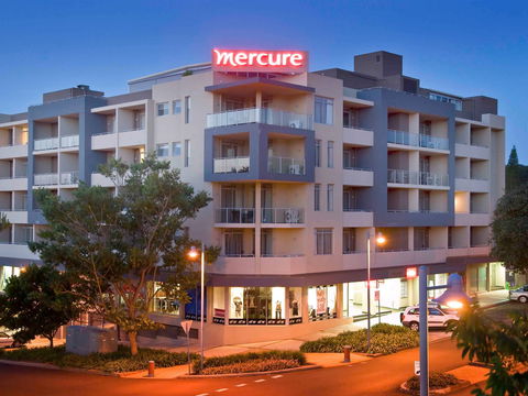 Mercure Centro Hotel - St Kilda Accommodation 0