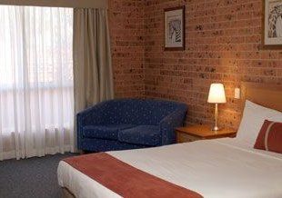 Akuna Motor Inn - St Kilda Accommodation 0
