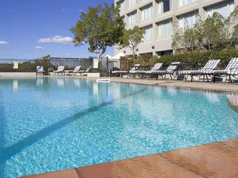 Mercure Hotel Parramatta - St Kilda Accommodation 2