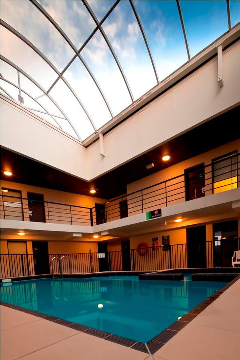 Cambridge Hotel Sydney - St Kilda Accommodation 2