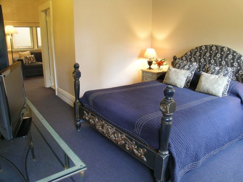 The Russell Hotel - St Kilda Accommodation 1