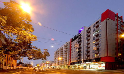 Arrow On Swanston - St Kilda Accommodation 1
