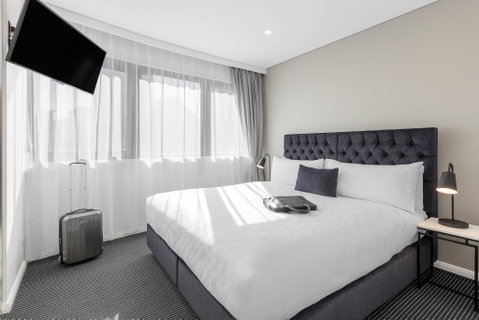 Meriton Suites Kent Street - St Kilda Accommodation 0