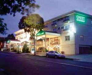 Hotel Crest on Barkly