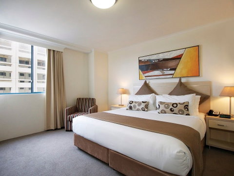Oaks on Castlereagh - St Kilda Accommodation 2