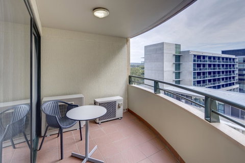 Adina Serviced Apartments Canberra James Court - St Kilda Accommodation 13