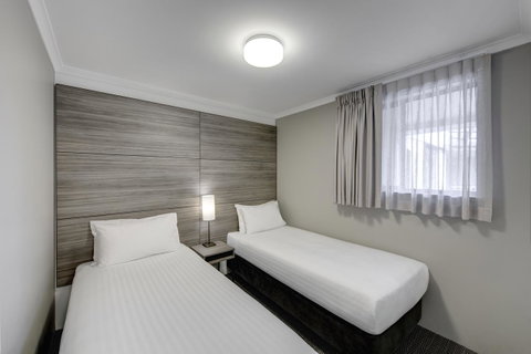 Adina Serviced Apartments Canberra James Court - St Kilda Accommodation 10