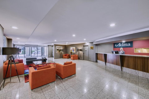 Adina Serviced Apartments Canberra James Court - St Kilda Accommodation 3