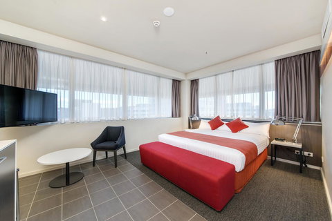 Abode Woden - St Kilda Accommodation 24