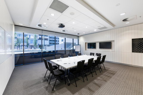 Abode Woden - St Kilda Accommodation 11