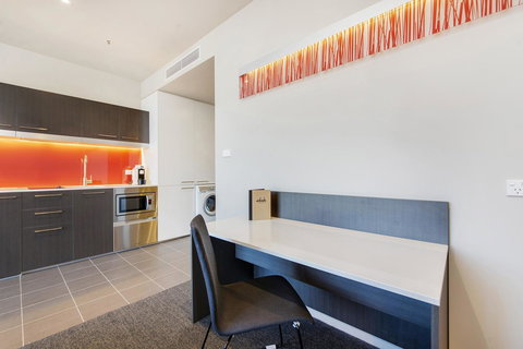 Abode Woden - St Kilda Accommodation 16