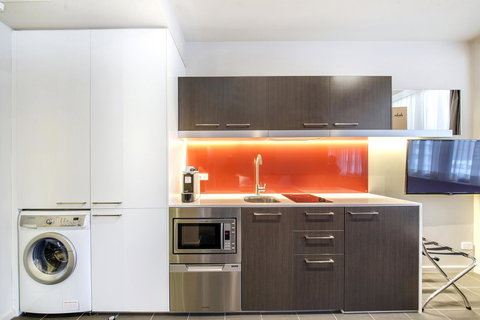 Abode Woden - St Kilda Accommodation 18