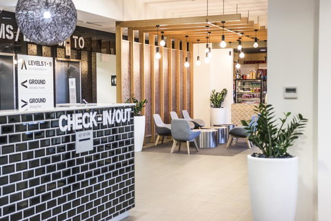 Abode Woden - St Kilda Accommodation 4