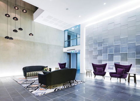 Avenue Hotel Canberra - St Kilda Accommodation 1
