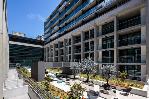 Avenue Hotel Canberra - St Kilda Accommodation 5
