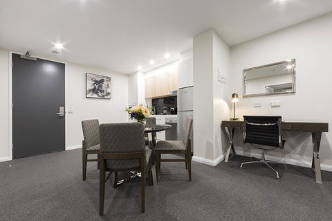 Avenue Hotel Canberra - St Kilda Accommodation 31
