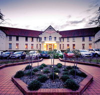 Mercure Canberra - St Kilda Accommodation