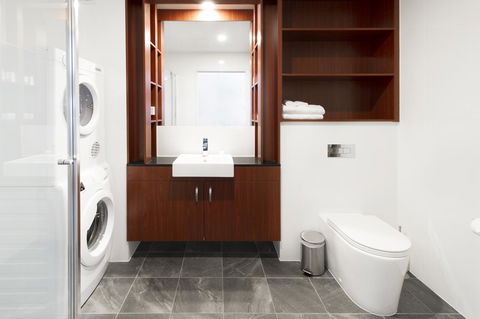 Abode Narrabundah - St Kilda Accommodation 2