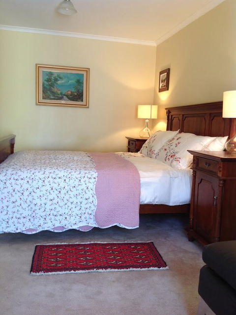 The Cook Cottage - St Kilda Accommodation 1