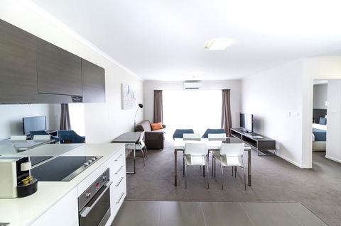 Abode Tuggeranong - St Kilda Accommodation 2