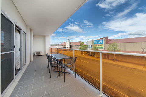 Abode Tuggeranong - St Kilda Accommodation 6