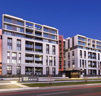 Deco Hotel Canberra - St Kilda Accommodation