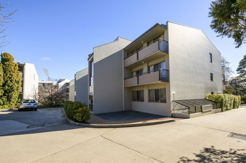 Accommodate Canberra - The Summit - St Kilda Accommodation 2